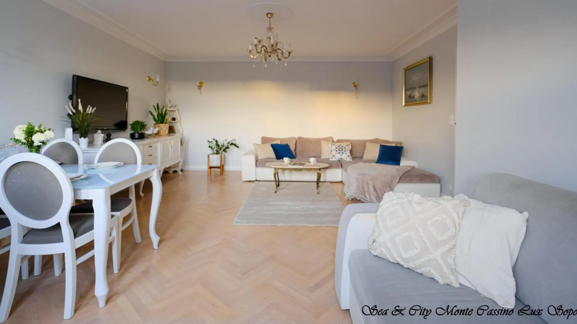 Sea & City 50 M Monte Casinno 100 M Beach Apartments Lux Sopot 0*,  Poland